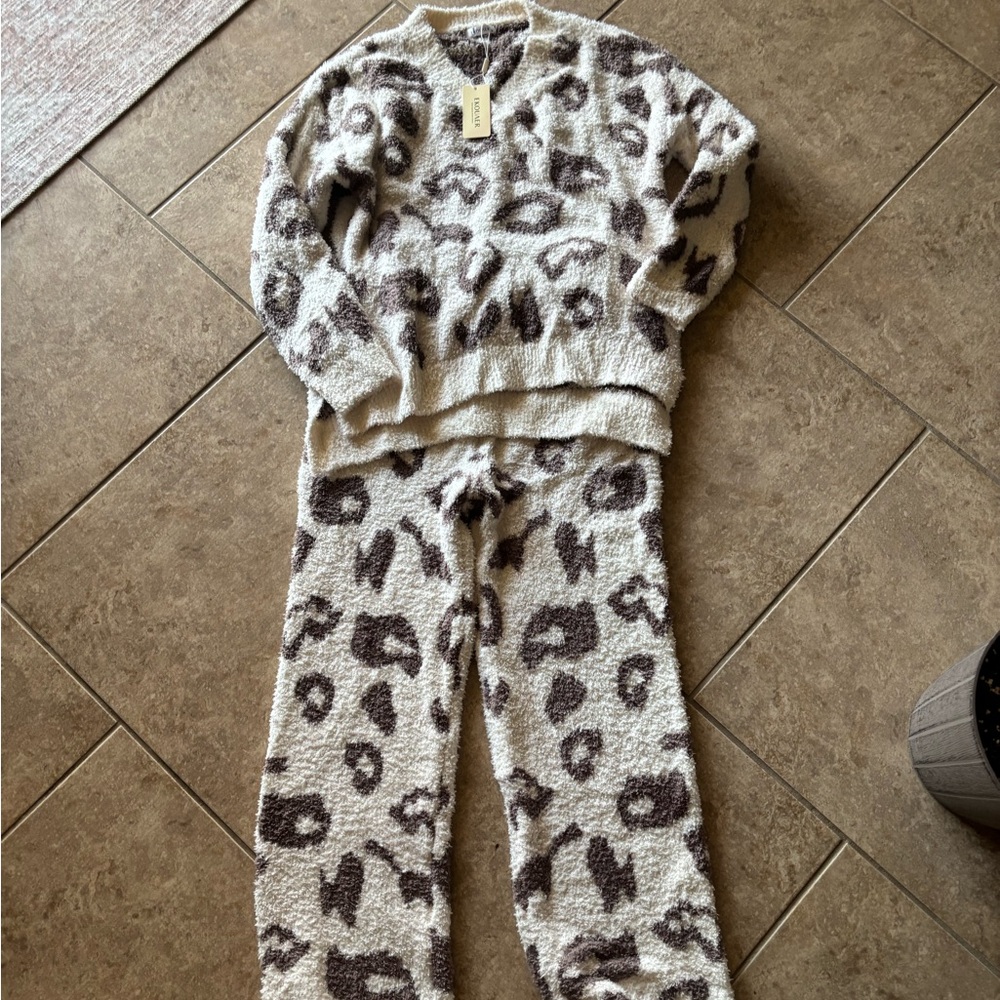 NWT EKOUAER Fuzzy Pajama‎ Set Leopard Print Lounge Set Women’s M
